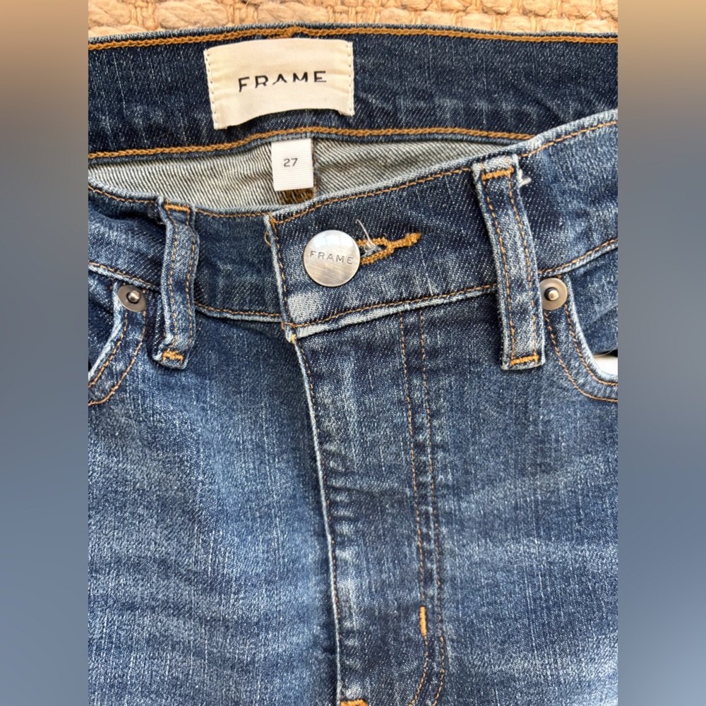 Frame Denim Women's Straight Leg Jeans in Medium Blue - Picture 4 of 9